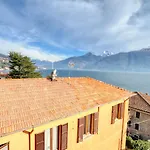 View Golden Triangle Acquaseria