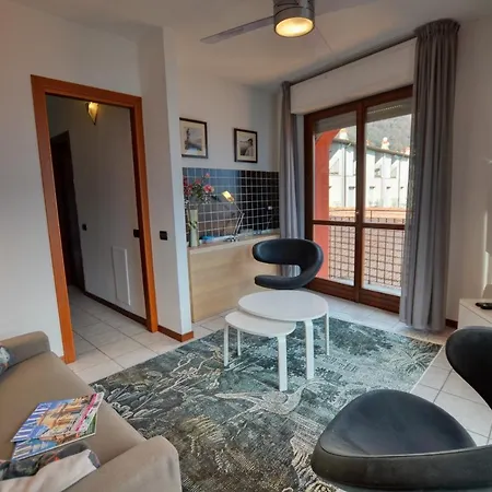 View Golden Triangle Apartment