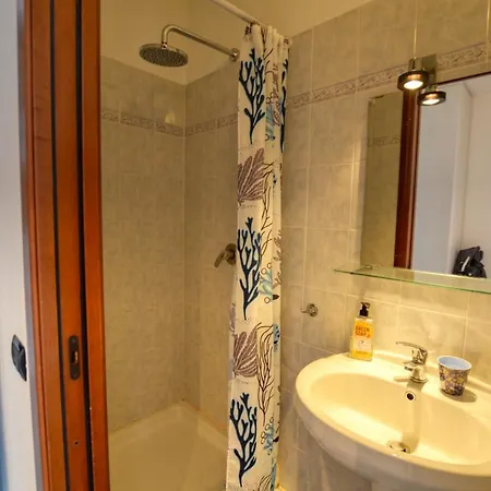 View Golden Triangle Apartman *